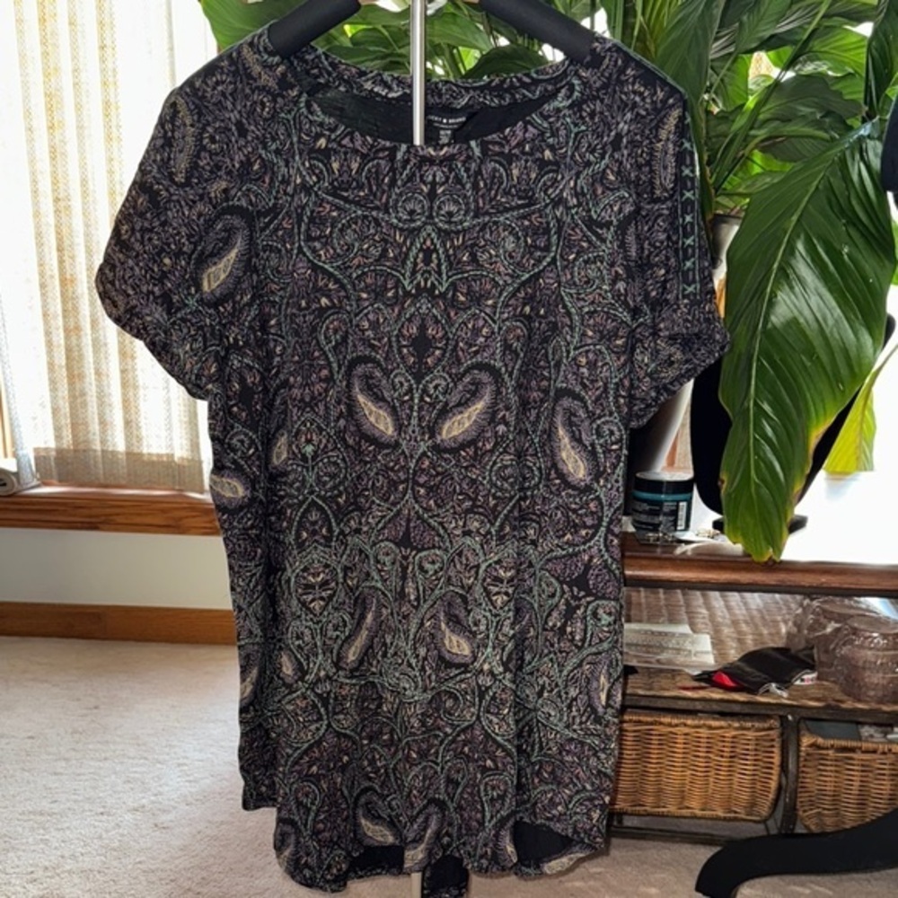 Lucky Brand Relaxed Black and Gray Short Sleeve Blouse